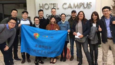 Visita de Chinese and Western Exchanges a la UAB