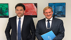 Dr. Jordi Cuñé, medical director Devicare, and Xavier Peris, director of sales and marketing