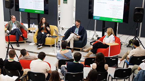 Un moment del debat del Think Tank