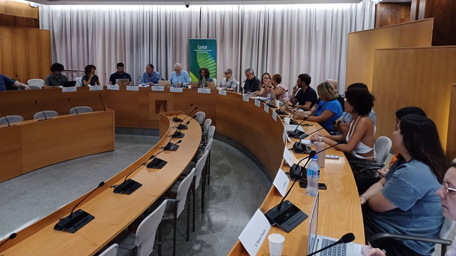La Taula Alimentària de la UAB es compromet contra el malbaratament i a favor d'un model saludable 