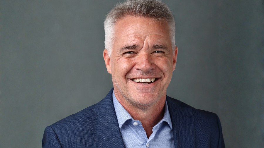 Imatge del degà de veterinària, López Béjar.