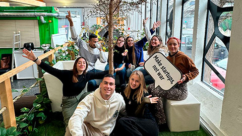 Estudiants de Grau durant la seva participació al programa, a Klagenfurt, al desembre de 2022