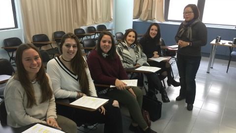 Imatge d'estudiants de curs de xinès