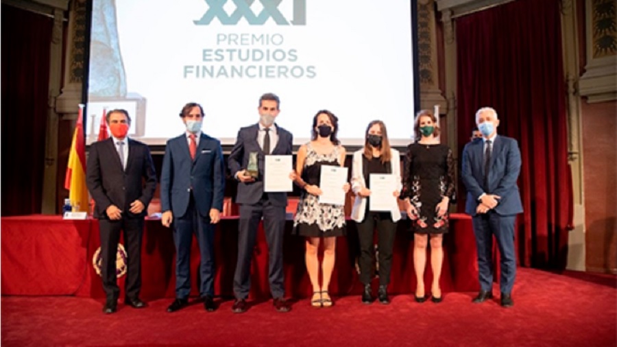 Juan Ramón Pérez Tena, premio Estudios Financieros 2021