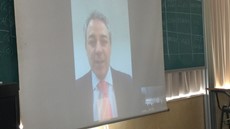 Imatge de sessió de Skype Call amb Direcció Hotelera