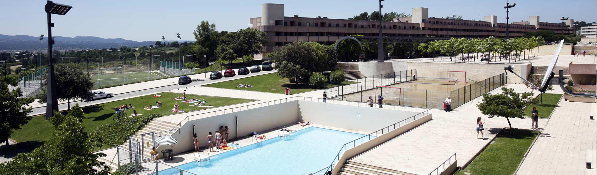 Complejo residencial Vila Universitària